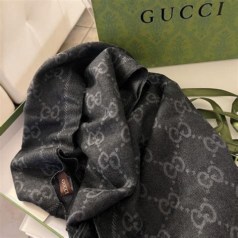 gucci sciarpa outlet|where to buy Gucci shoes.